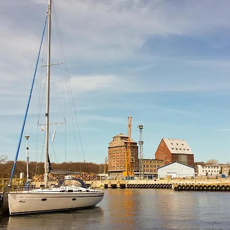 Vacker Lägenhet Med 2 Sovrum I Kolobrzeg Lägenhet