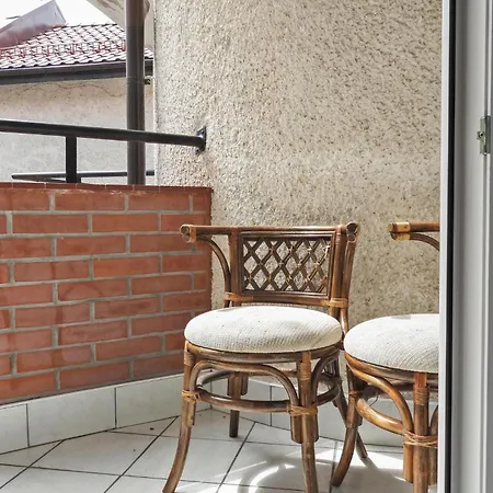 아파트 2 Bedroom Amazing Apartment In Kolobrzeg